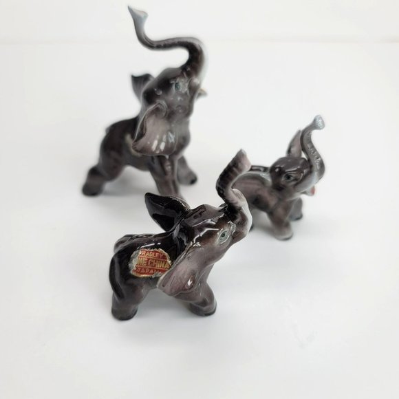 Elephant Figurine Family of 3 Made in Japan Grey Fine Bone China Vintage PR303 - Picture 2 of 10